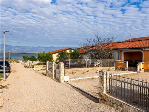 Ferielejlighed - 4 personer -  - Straža XXI - 23234 - Vir