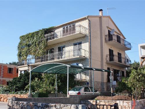 Holiday Home/Apartment - 2 persons -  - Stari Grad - 21460 - Stari Grad