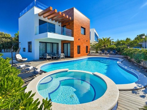 Holiday home - 8 persons -  - Punta - Nin - 23232 - Zaton
