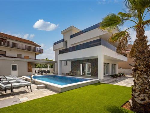 Sommerhus - 8 personer -  - Pozarevac - Zadar-Sukosan - 23206 - Sukosan