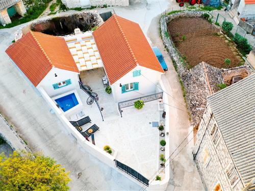 Sommerhus - 4 personer -  - Dracevica - Otok Brac - Dracevica - Nerezi - 21413 - Nerezisca