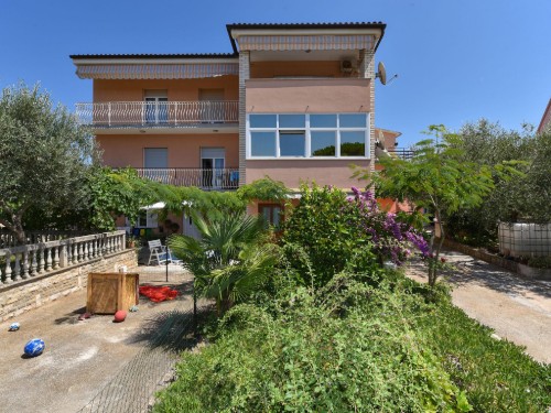 Holiday apartment - 8 persons -  - 52203 - Medulin
