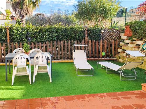 Ferieleilighet - 4 personer -  - Via Sardegna - 61039 - San Costanzo