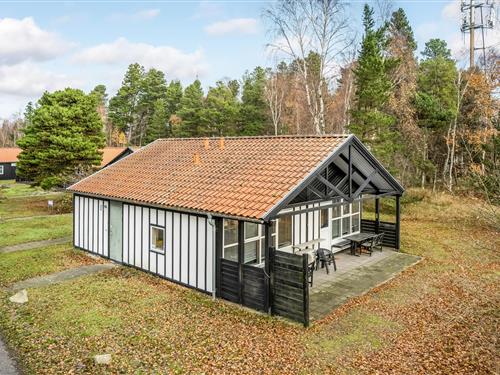 Holiday Home/Apartment - 8 persons -  - Bøtølundvej - Marielyst - 4873 - Væggerløse