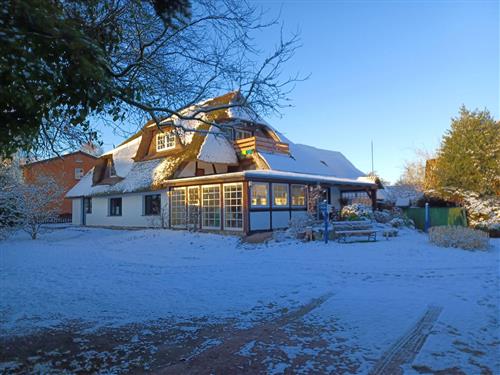 Ferienhaus - 6 Personen -  - Herrmann- Löns- Weg - 18347 - Wustrow