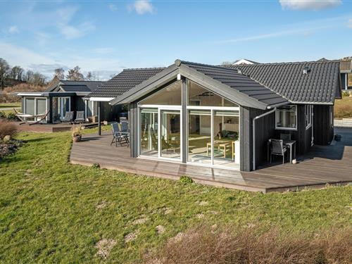 Sommerhus - 6 personer -  - Lillehøj - Brunshuse - 5683 - Hårby