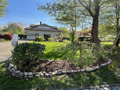 Sommerhus - 4 personer -  - 18551 - Glowe