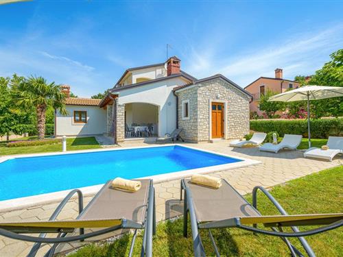 Sommerhus - 6 personer -  - Kmacici - Tinjan-Kmacici - 52444 - Kmacici