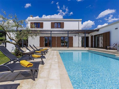 Holiday home - 8 persons -  - Sveti Petar U Šumi - 52404