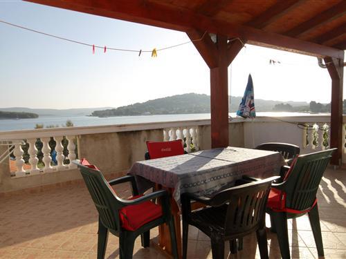 Holiday Home/Apartment - 4 persons -  - Mrljane - 23264 - Mrljane