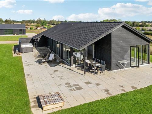 Sommerhus - 6 personer -  - Blokhusskoven - Kelstrup - 6100 - Haderslev