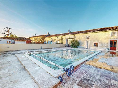 Holiday home - 10 persons -  - Route de l Huilerie - Néré - 17510 - Nere