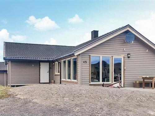 Sommerhus - 8 personer -  - Kiran Havn - Roan//Trøndelag - 7180 - Roan