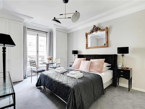 Studio - 2 persons -  - 75007 - Paris