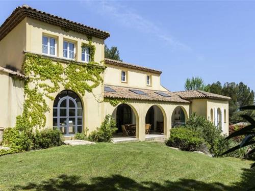 Holiday apartment - 12 persons -  - 13370 - Mallemort