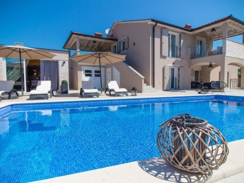 Villa - 8 persons -  - 52220 - Labin