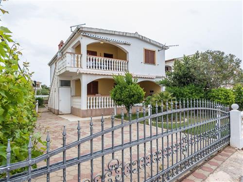 Ferielejlighed - 8 personer -  - Luka VII - 23234 - Vir