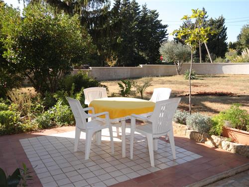 Holiday Home/Apartment - 5 persons -  - Premantura - 52100 - Premantura