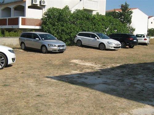 Holiday Home/Apartment - 4 persons -  - Povljana - 23249 - Povljana