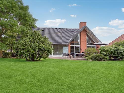 Sommerhus - 11 personer -  - Nordenhusevej - 5800 - Nyborg