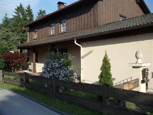 Ferienhaus - 3 Personen -  - Dr. Kliegl - Str. - 83313 - Siegsdorf