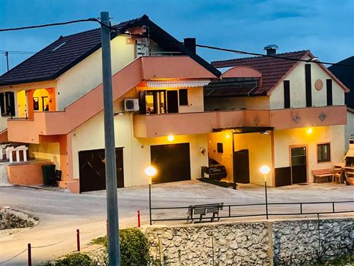 Holiday home - 8 persons -  - Mijaca 66, Mijaca - 21276 - Vrgorac