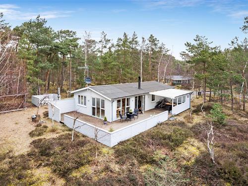 Holiday home - 4 persons -  - Strandbyskoven - Dueodde - 3730 - Nexø
