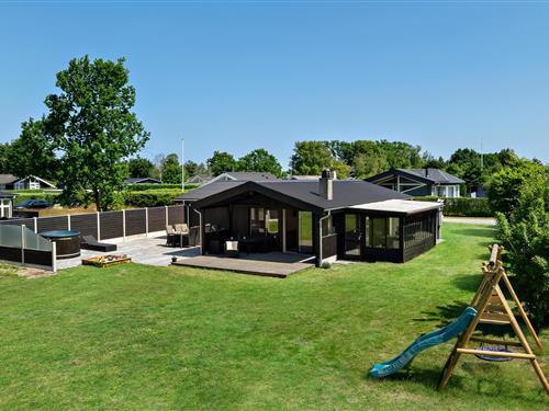 Sommerhus - 8 personer -  - Bækhaven - Øster Hurup - 9560 - Hadsund