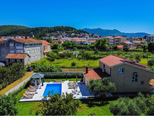 Ferienhaus - 9 Personen -  - Ulica Nikole Tesle - Ploce - Metkovic - 20350 - Metkovic