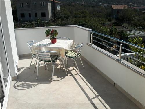 Holiday Home/Apartment - 4 persons -  - Vinišce - 21226 - Vinišce