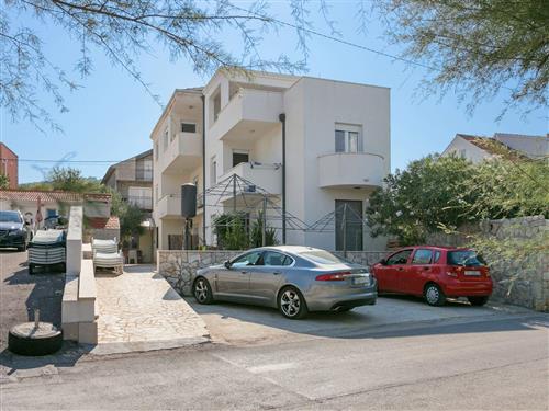 Ferielejlighed - 4 personer -  - Zvonimirova obala - 21224 - Slatine