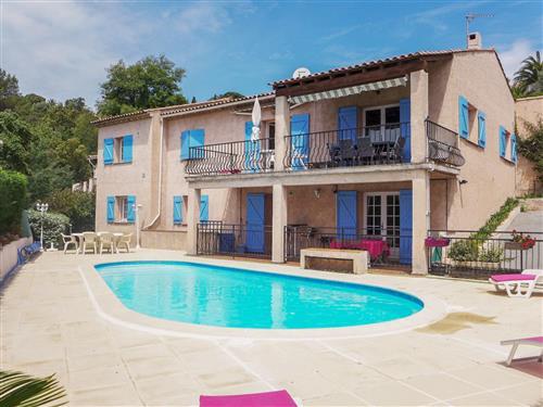 Holiday Home/Apartment - 6 persons -  - Les Issambres - 83380