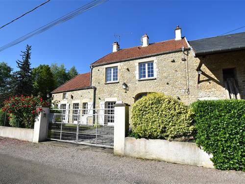 Sommerhus - 12 personer -  - 89200 - Vault De Lugny