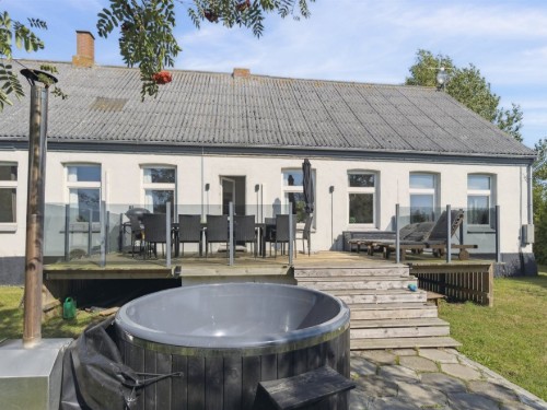 Sommerhus - 12 personer -  - Pederskervejen - Bodilsker - 3730 - Nexø