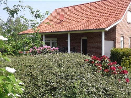 Holiday Home/Apartment - 6 persons -  - Am See - 49744 - Geeste