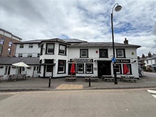 Holiday apartment - 2 persons -  - KT12 5LT - Walton-On-Thames