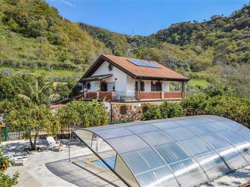 Sommerhus - 11 personer -  - 98030 - Gaggi