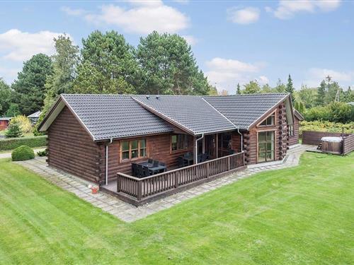 Sommerhus - 10 personer -  - Skovstumperne - 4673 - Rødvig