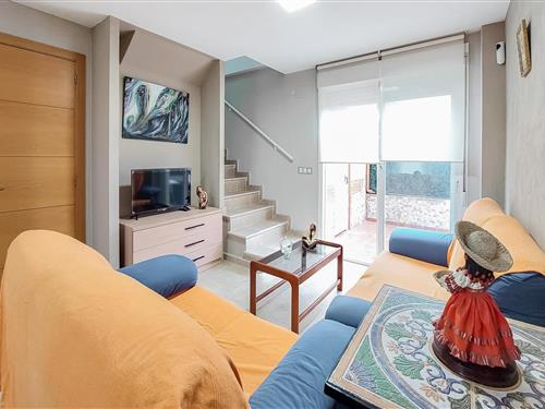 Holiday Home/Apartment - 6 persons -  - CM Catalans - Playa De Almazora - 12550 - Almazora