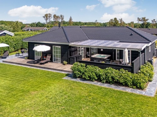 Sommerhus - 10 personer -  - Haslevgårde Eng - Øster Hurup - 9560 - Hadsund