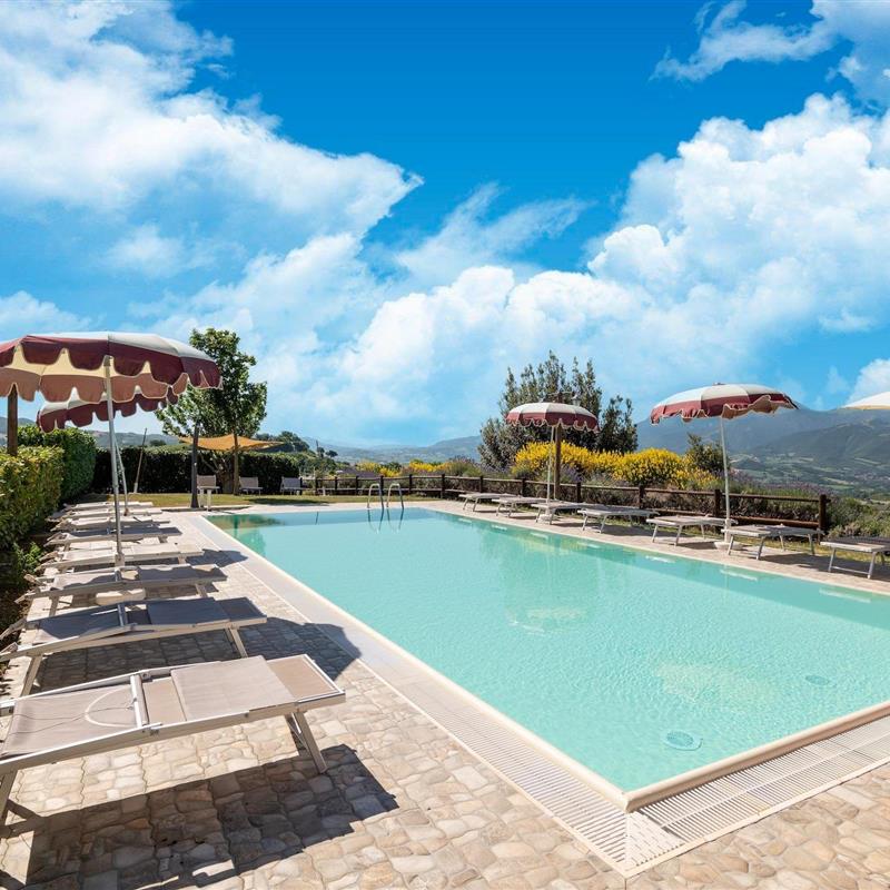 Bondehus - 9 personer -  - 61043 - Cagli