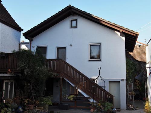 Ferienhaus - 4 Personen -  - Urbanusstraße - 97753 - Karlstadt