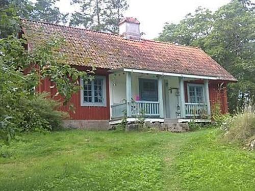Fritidshus - 5 personer -  - Fiholm - 72592 - Västerås