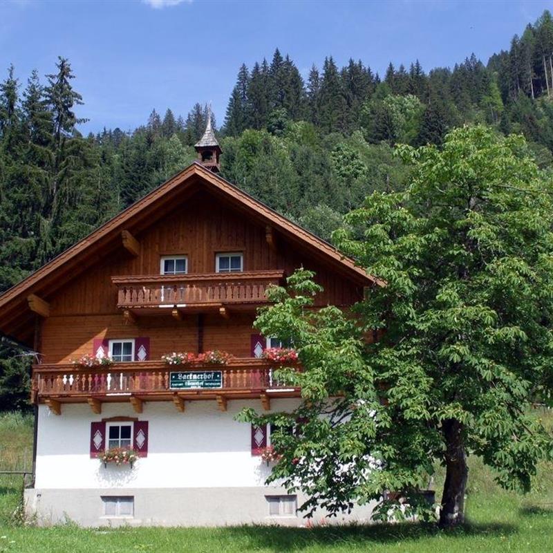 Sommerhus - 16 personer -  - N/A N/A - 5561 - Untertauern