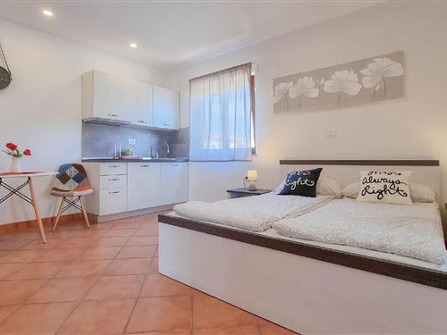 Holiday Home/Apartment - 2 persons -  - Spinel - 52470 - Umag