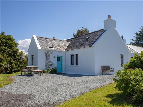 Holiday Home/Apartment - 6 persons -  - North Skye - IV51 9PW