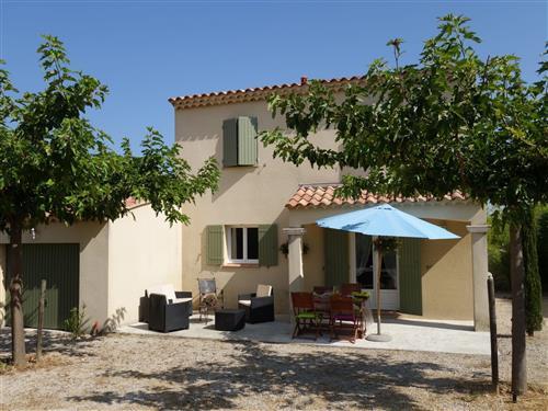 Holiday Home/Apartment - 6 persons -  - Saint-Rémy-De-Provence - 13210