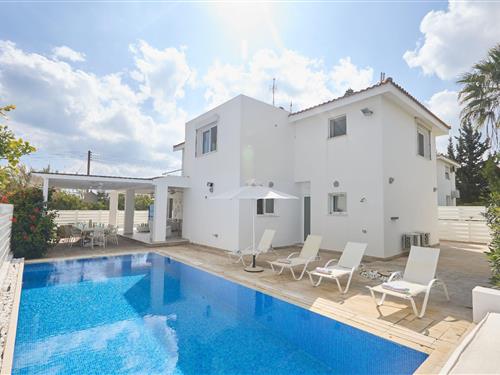 Holiday Home/Apartment - 10 persons -  - Poseidonos - 5290 - Protaras