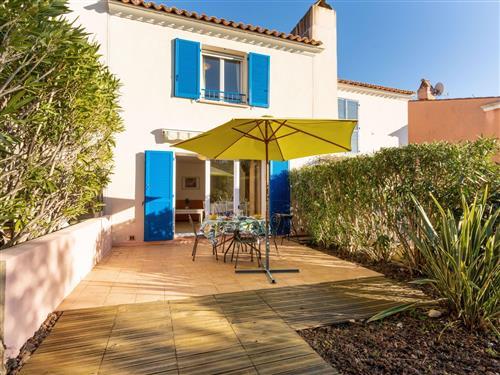 Holiday Home/Apartment - 6 persons -  - Les Issambres - 83380