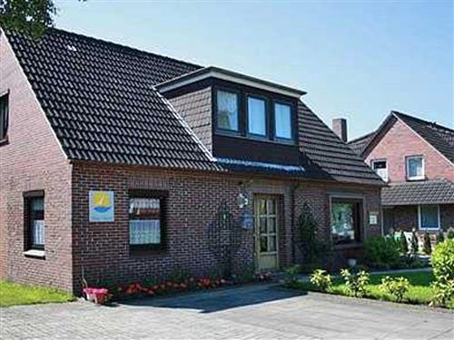 Holiday Home/Apartment - 5 persons -  - Siedlung - 26427 - Bensersiel